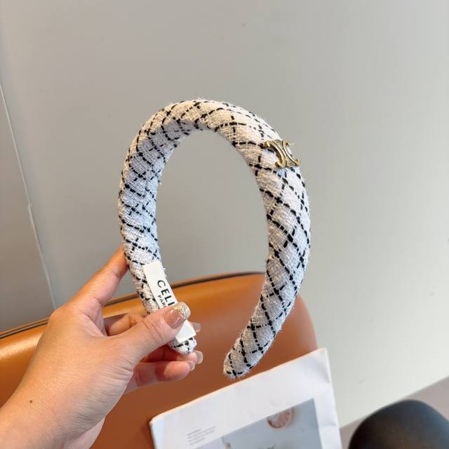 Comes with packaging. This Celine headband is a popular online sensation. Comfor