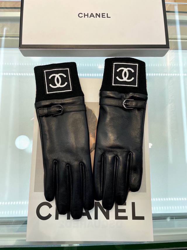 New Exclusive First Release: Chanel Women's New High-End Lambskin Gloves - A Mus