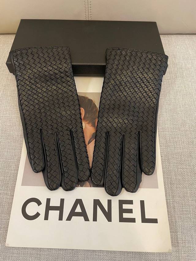 New Exclusive First Release Bv Women's New High-End Sheepskin Gloves - Don't Mis