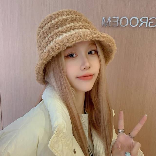 Moncler Knitted Hat, New Autumn/Winter Style, Fashionable Sunshade Bucket Hat, S