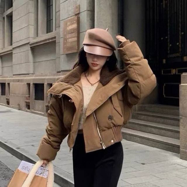 Prada's new duckbill military cap, 100% wool, head circumference 57cm, adjustabl