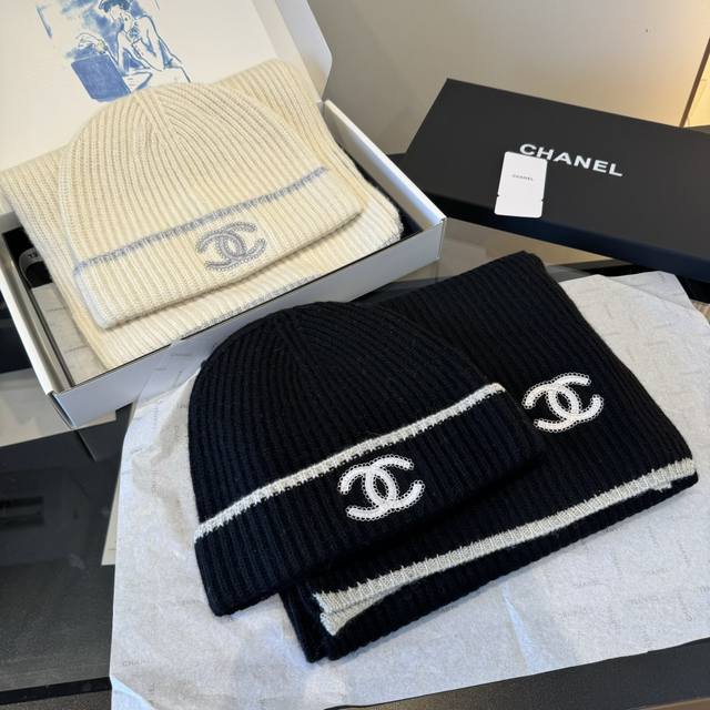 Chanel classic scarf and hat set, 100% cashmere, warm and super comfortable~ A w