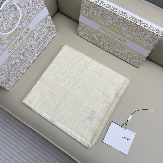 Metallic Bookmark Print Shawl (31% Silk, 29% Viscose, 22% Sheep Wool, 9% Cashmer