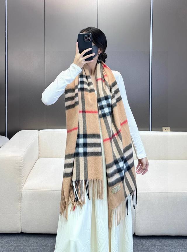 Hot-selling Burberry classic small check oversized shawl, a must-have for everyo