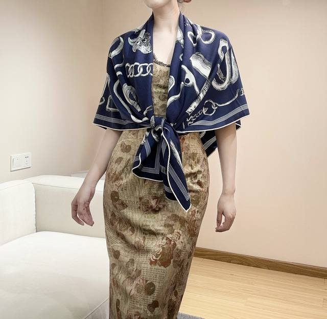 A Poetic Retrospective of Equestrian Tack 140 Reversible Shawl Designer: Florenc