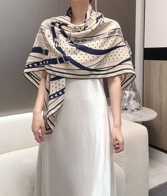 New Arrival: Reversible Velvet Shawl in Same Color for a Morning Stroll, 140*140