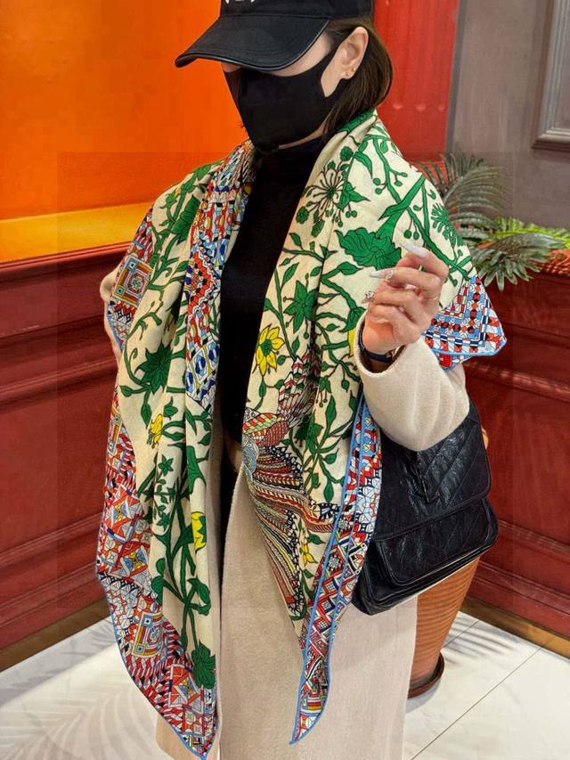 New cashmere design, everyone who bought it says it's beautiful, highly recommen