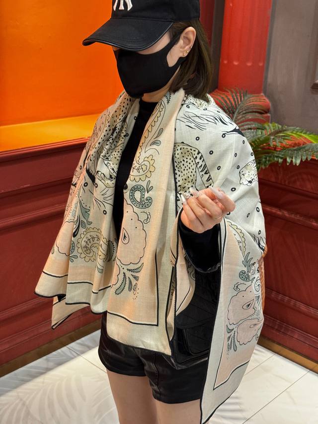 H Collector's Edition [Jungle Love] Large Handkerchief, unique quality with matc