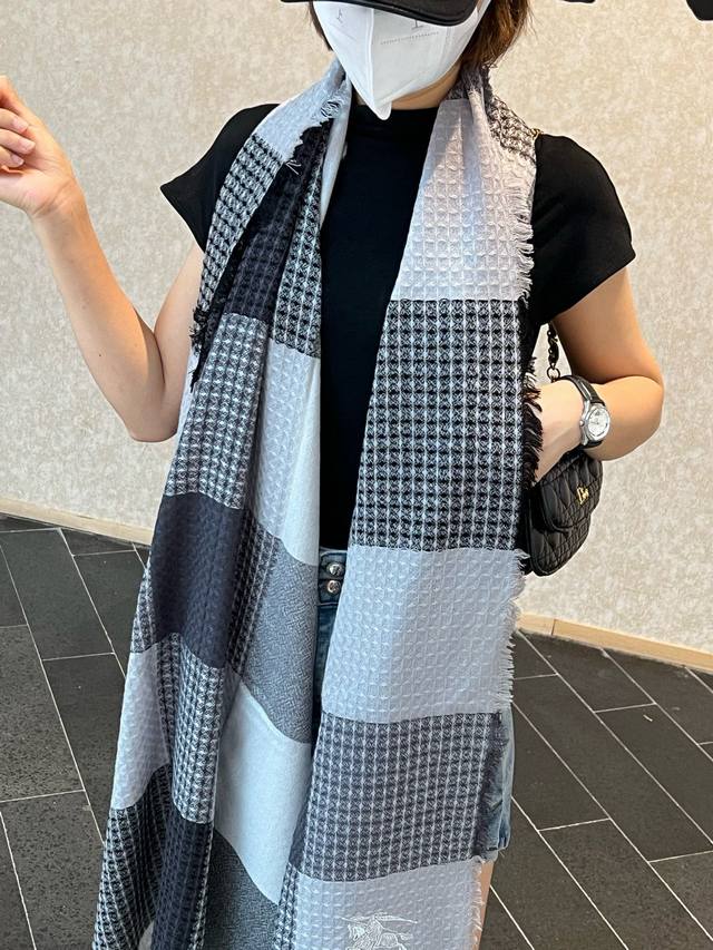 New Burberry VIP exclusive accessory! Top-grade Scottish imported lamb's wool we