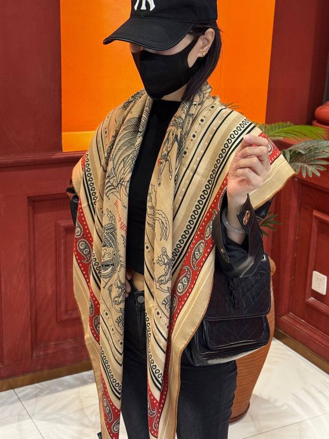 2025 Autumn/Winter Pre-Arrival Double-Sided Tonal Silk and Wool Square Scarf, Ha