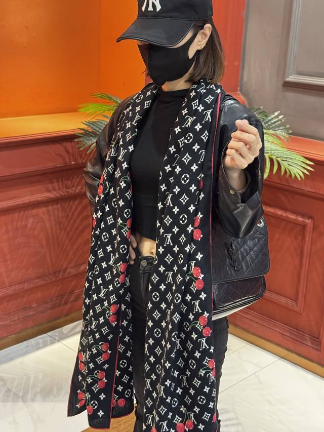 Louis Vuitton x Tm Monogram Cerise Double-sided Silk and Wool in Tone. This Loui