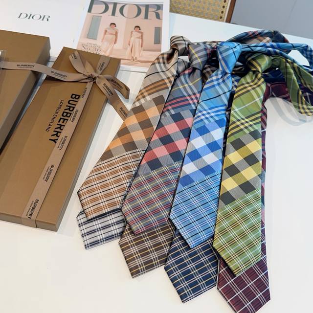 Exclusive Burberry tie now available, same style as in boutiques! A rare and exq