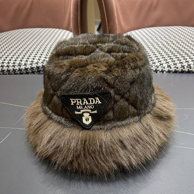 Prada 2025 Fall/Winter Korean Style Plush Fisherman Hat - Super comfortable mate