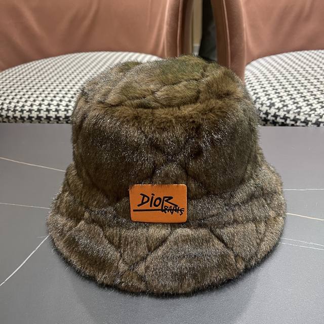 Dior 2025 Winter Style Plush Bucket Hat for Women, Autumn/Winter Warm and Face-S