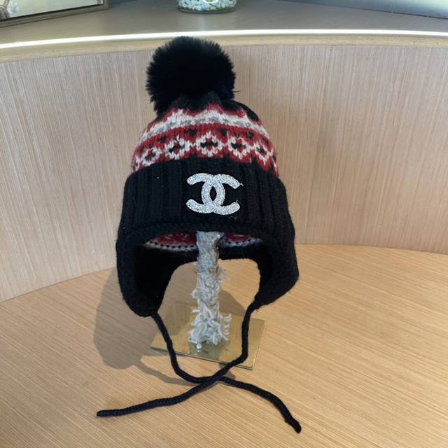 Chanel's new 2024 ski collection beanie, the wildly popular Lei Feng hat, unisex