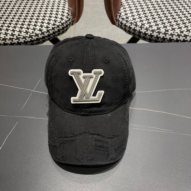 Louis Vuitton 2025 New Classic Casual Trendy Simple Baseball Cap, Japanese and K