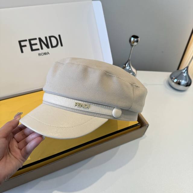 Fendi new baseball cap, haute couture, head circumference 57cm Ddd