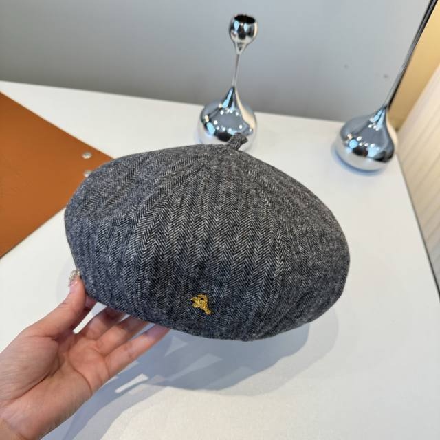 Prada new beret, spring/summer style, head circumference 57cm.