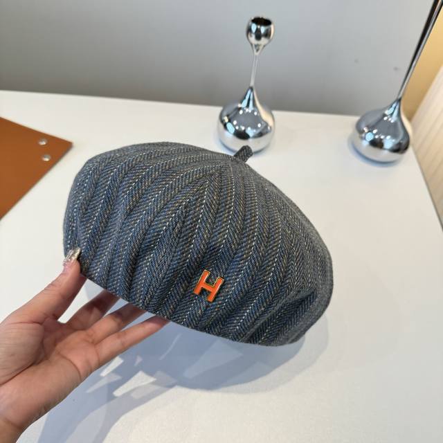 Hermes new beret, spring/summer style, head circumference 57cm. (Ddd)