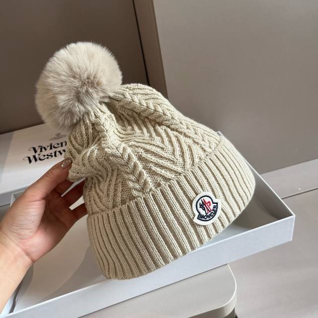 Moncler beanie, high-volume fleece-lined style (Ddd)