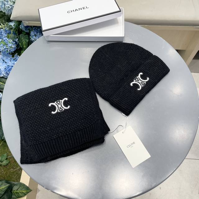 Celine's. Classic wool hat and hood set! Hat and scarf! Warm and super comfortab