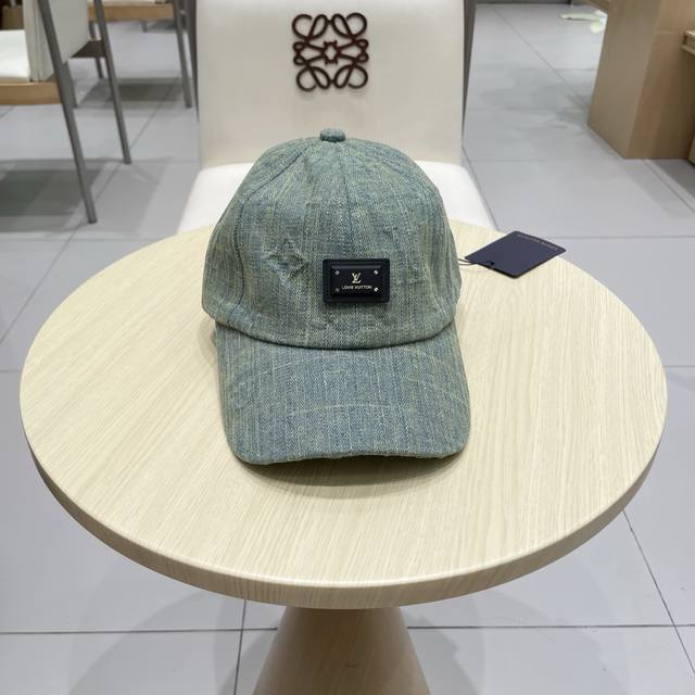 Louis Vuitton new style baseball cap, LV jacquard, 1:1 replica of the original,