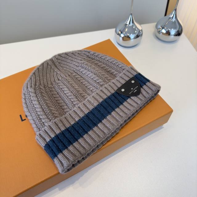 LV wool knit hat, men's wool hat, high-end quality.