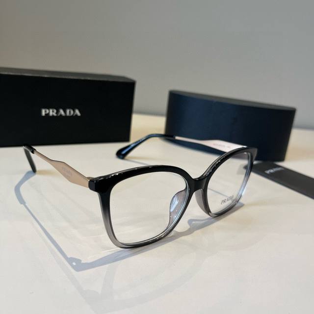 Prada sunglasses, non-prescription lenses, blue light blocking lenses Ddd