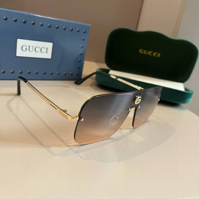 Gucci New Sunglasses Debut (Ddd) Unisex Style