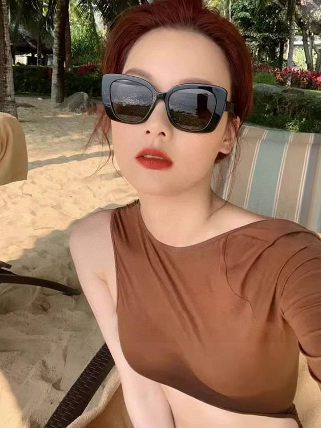 Gucci Gg round frame sunglasses, perfect quality, unique design, suitable for al