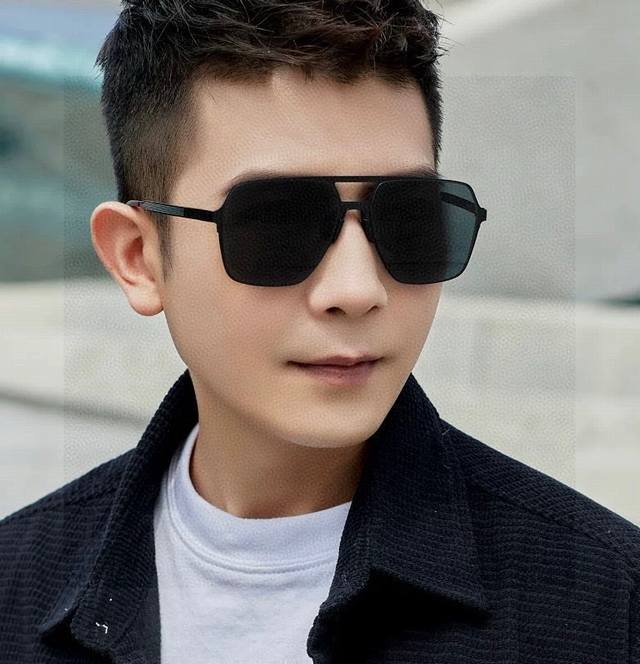 Gucci Men's Colorful Aviator Polarized Sunglasses. Material: High-definition nyl