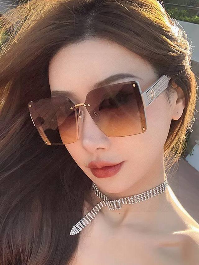 Dior 2025 Spring New Trendy Hot Selling Fashion Square Frame Polarized Sunglasse