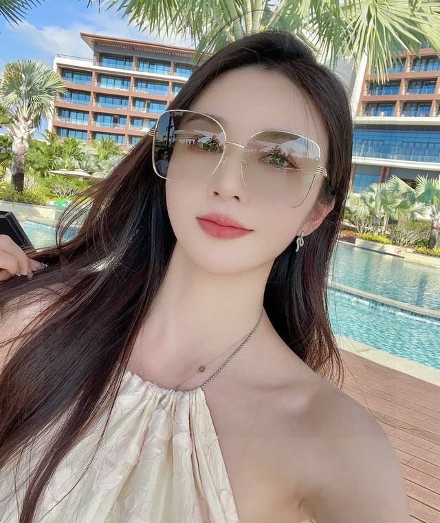 Gucci 2025 Spring New Arrival Square Frame Sunglasses. Popular among online infl