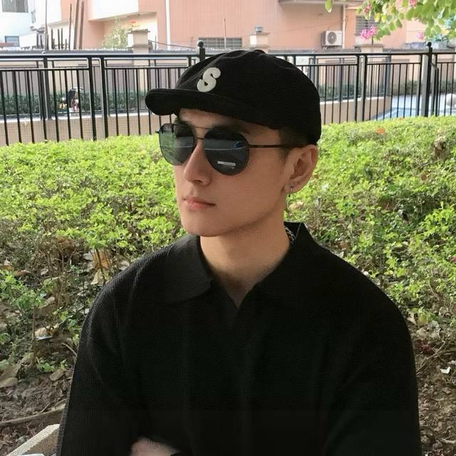 Lv Men's Colorful Aviator Polarized Sunglasses Material: High-definition nylon,