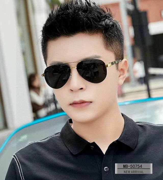 Mercedesbenz - Mercedes-Benz. Polaroid resin polarized lenses. Stainless steel f