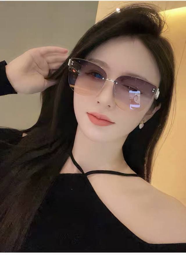 Dio* Hot Girl Sunglasses Women's American Influencer Style Round Frameless Small