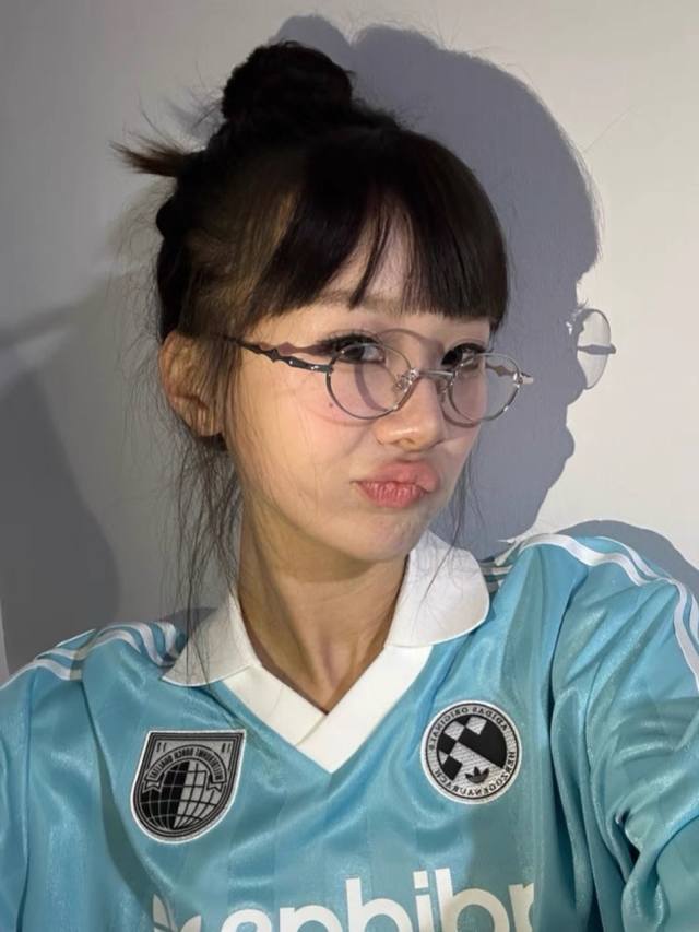 Louis Vuitto *Retro Silver Metallic Small Face Oval Y2K Makeup-Friendly Glasses