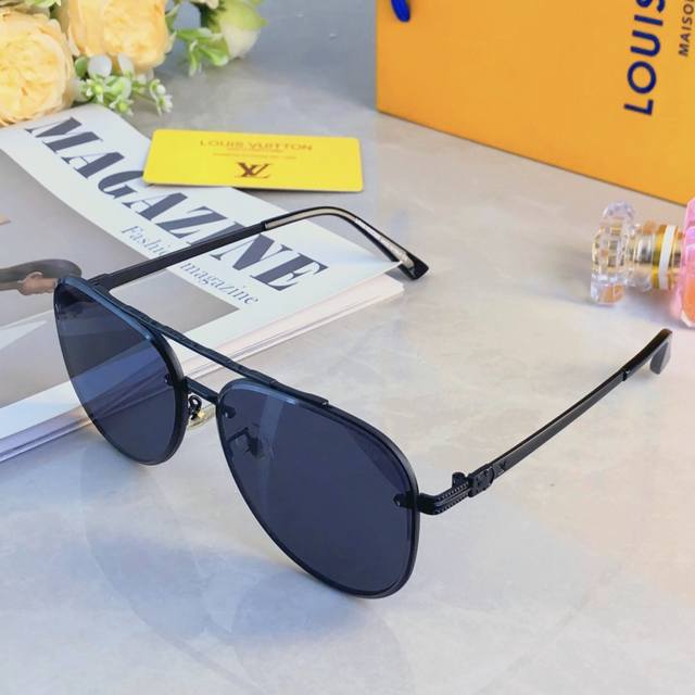 Louis Vuitto * 2025 Fashionable New Aviator Sunglasses Retro Style Versatile Uni