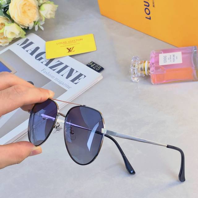 Louis Vuitto* Fashionable and trendy aviator sunglasses, new metal frame polariz