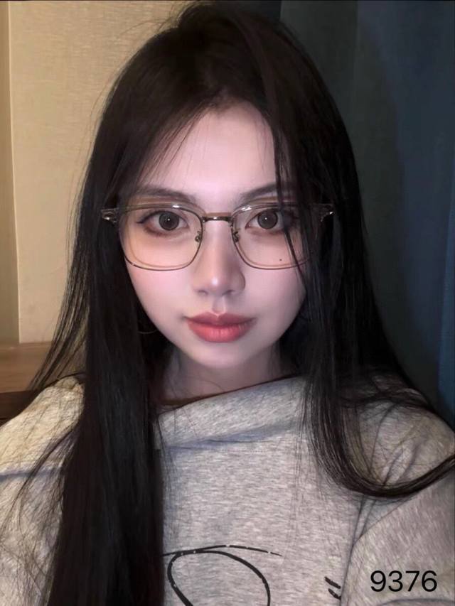 Dio* Ultra-lightweight, cool, and sophisticated half-rimmed glasses, prescriptio