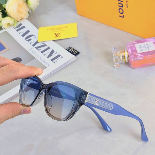 Louis Vuitto * 2025 New Anti-UV Sunglasses, Simple and Stylish Unisex Sunglasses