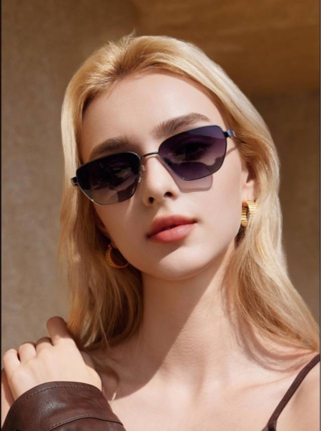 Gucc* Retro Metal Small Frame Square Sunglasses Popular Vacation Sunglasses with