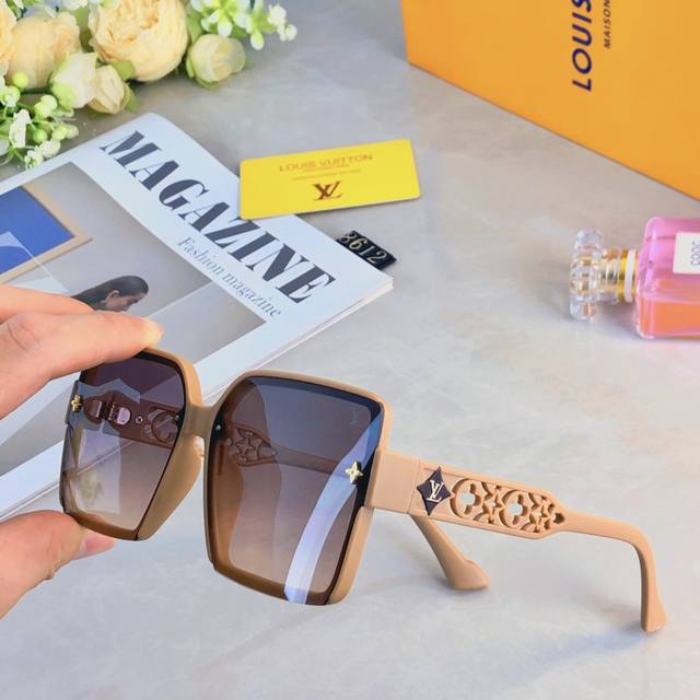 Louis Vuitto *New Square Large Frame Hollow-out Pattern Sunglasses, Popular on T