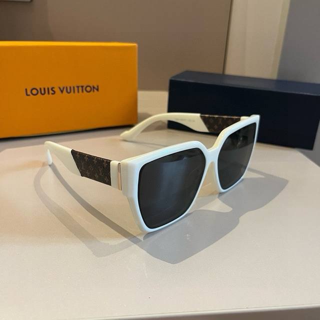 Louis Vuitton sunglasses, face-shaping sunglasses, high-end, lightweight, unisex