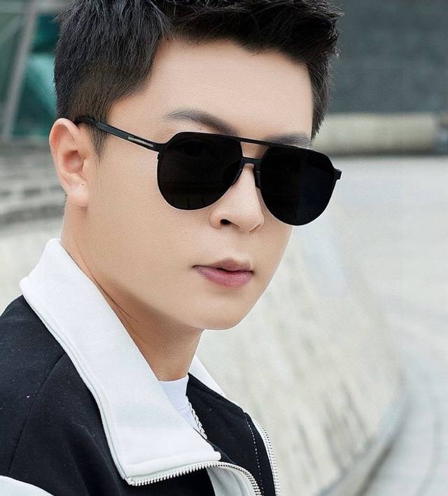 Gucci Men's Colorful Aviator Polarized Sunglasses. Material: High-definition nyl