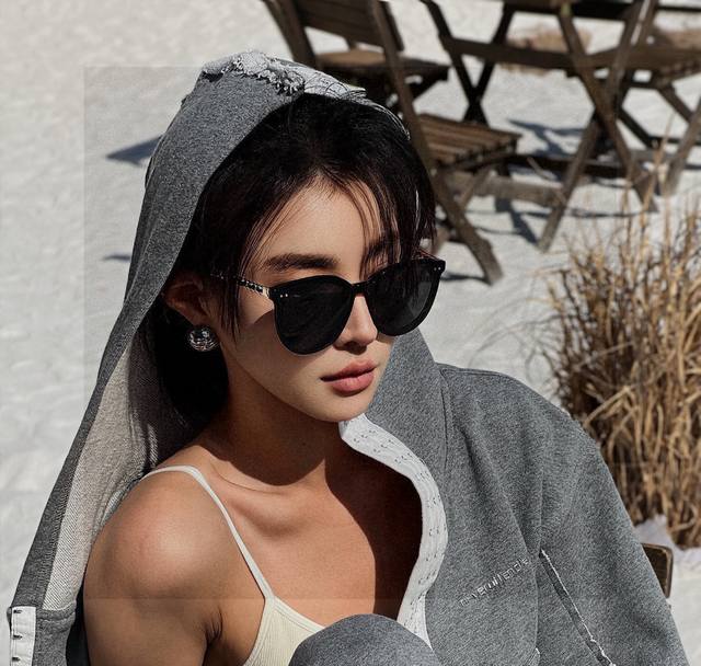 Chanel 2025 Spring New Large Frame Sunglasses, Unisex Style, Hot Selling Large F