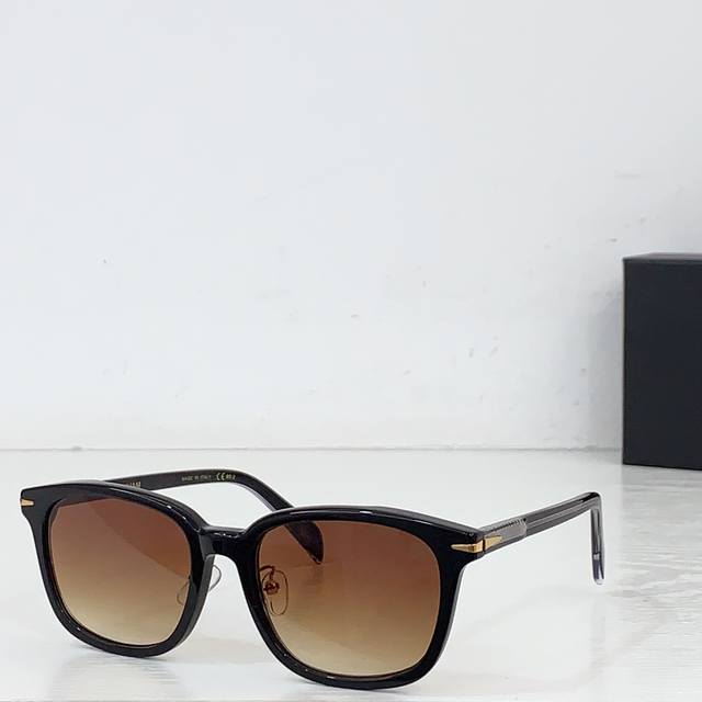 David Beckham Mod: Db7081 Size: 54 ports 19 145 Ddd