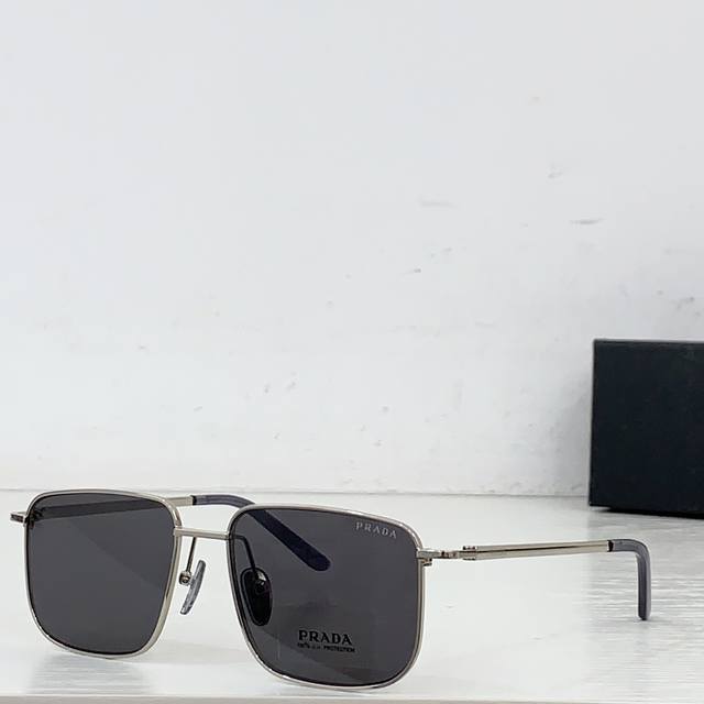 Prad* Model:Pr C52V Size: 52 ports 17-145 Ddd