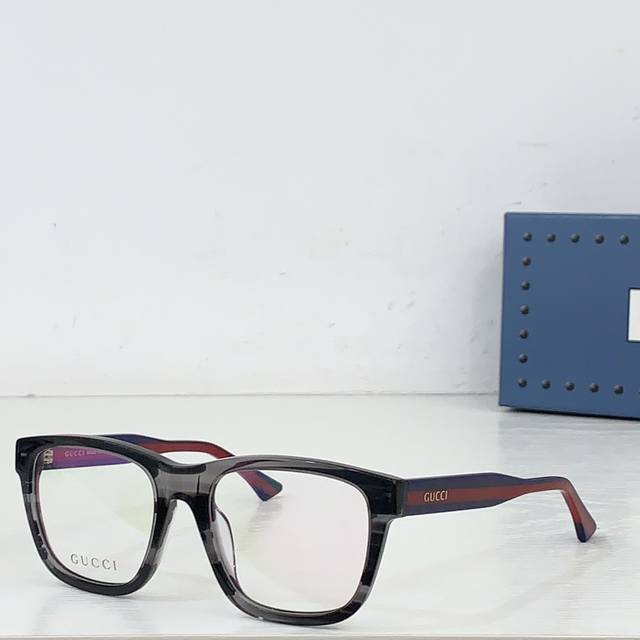 Gucc* Model:Gg1870O Size: 53 ports 19-145 Ddd