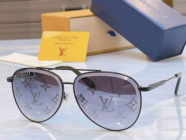 Louis Vuitto* New sunglasses, Model: Z2625U, Size: 62 (13-140mm) Ddd